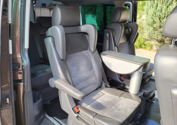Volkswagen Multivan cena 109000 przebieg: 202000, rok produkcji 2011 z Parczew małe 154